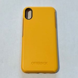 OTTERBOX yellow iPhone XS Max symmetry case